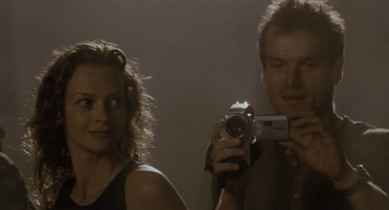 Second in Command 2006 BluRay [Hindi + Tamil + Telugu + English] 480p 720p ESub Screenshot