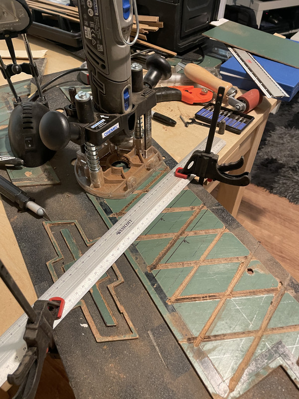 5F97C827-0242-415E-8D6F-C5C32F05A79D