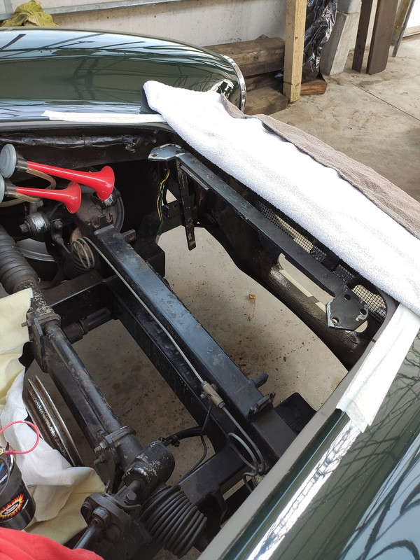 radiator support as-is (8)