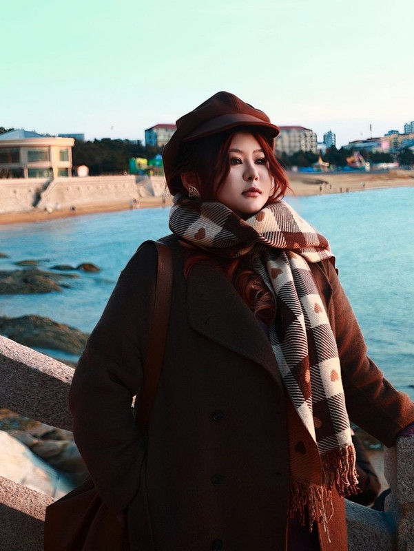 3 soul开发出来的肉坦，因为这种妹子基本上没啥人去追所以非常之好约，D奶子乳交起来的感觉一点都不差强烈建议兄弟们猎艳的时候换换目标，有时候这种bbw又嫩又会玩还贼饥渴，这母狗从认识到同居连2周都没