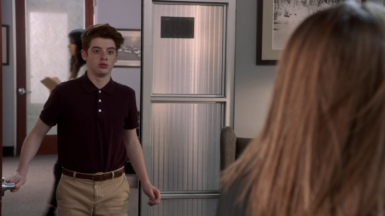 The.Mick.S02E09.1080p.AMZN.WEB-DL.x265.10bit.AAC.5.1-Qman[UTR].m