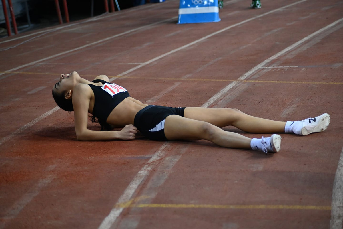 ΔΕΥΤΕΡΗ Η ΣΤΑΥΡΙΑΝΟΥ ΣΤΟ “5TH DISTANCE GALA” - ΕΤΟΙΜΑΖΕΙ ΒΑΛΙΤΣΕΣ ΓΙΑ ΤΟ ΒΑΛΚΑΝΙΚΟ 