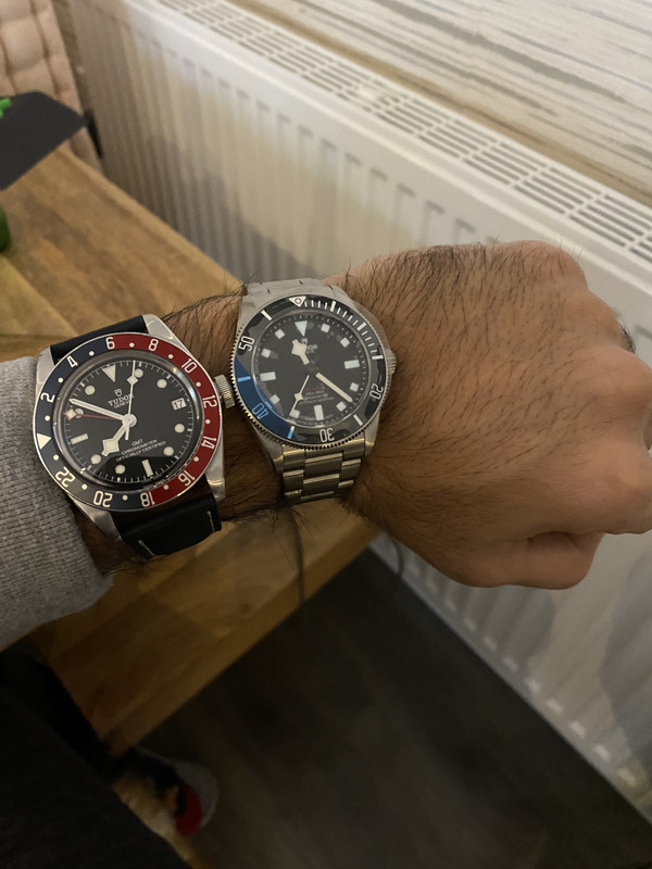 6FB97128-272F-4B43-BCC7-F033418CB3BF