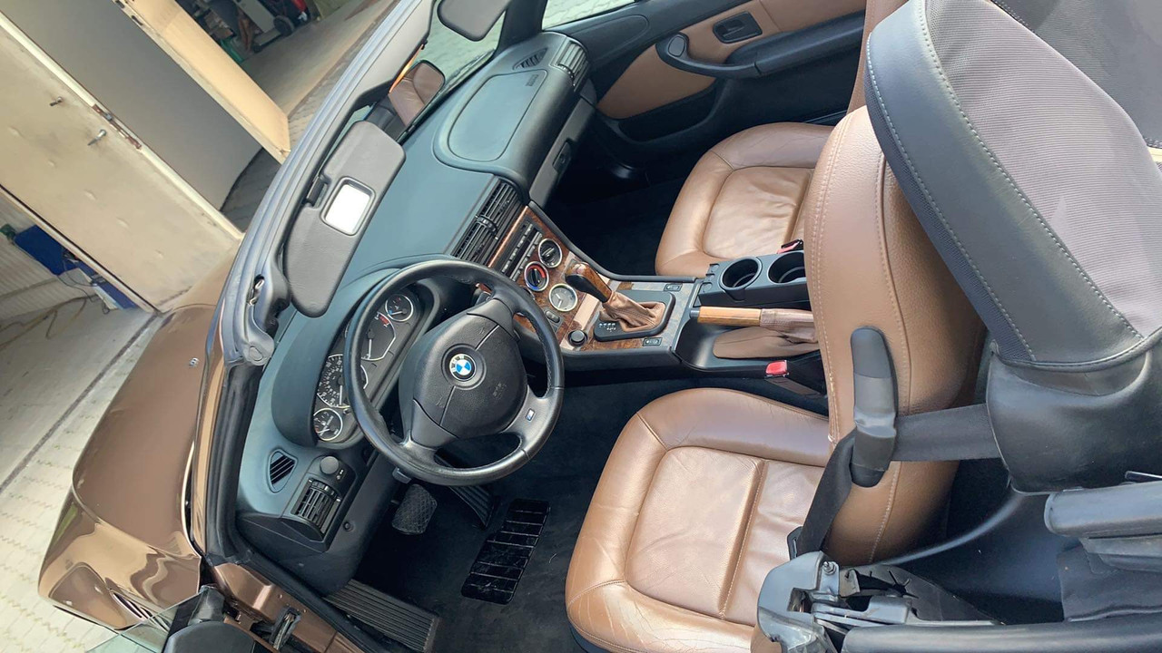 1AF033E9-59C9-4A4B-A882-9FECE197C3F4