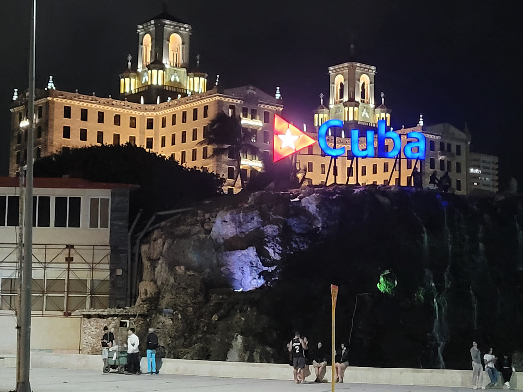 Внезапная поездка. Cuba, tengo un hambre de pingon! Варадеро-Гавана.  Конец декабря 2024