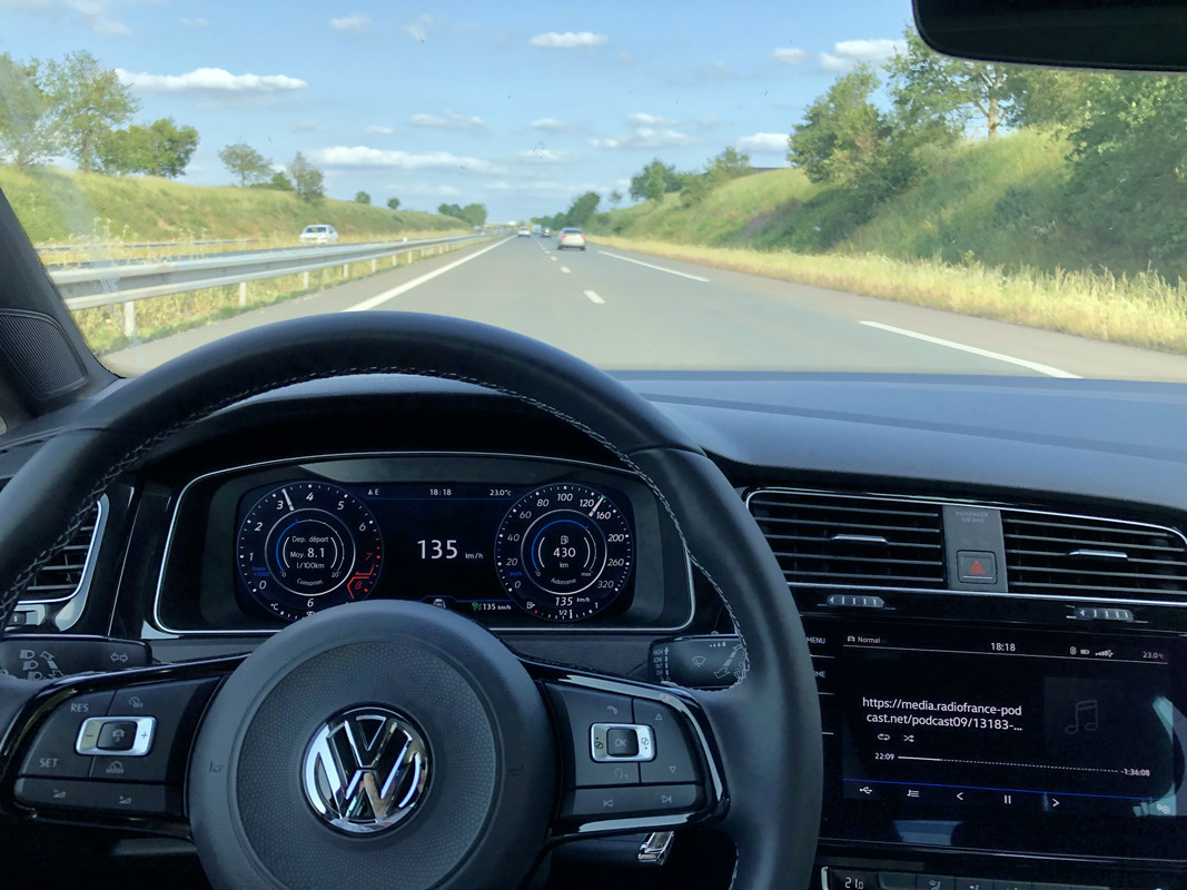 FDAA5643-173B-4D9F-B189-2027D9C59970