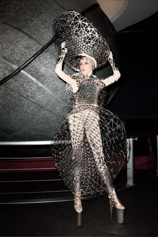 12-13-13-Terry-Richardson-013.webp