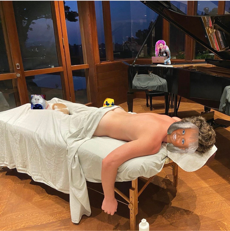 3A02C9B7-204D-4EEC-A683-2839E28B1795