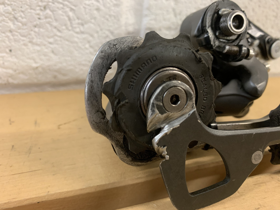 6EEAE72F-A18B-4C65-A93D-EEACDEA708CC