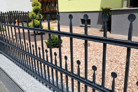 tubular steel fencing