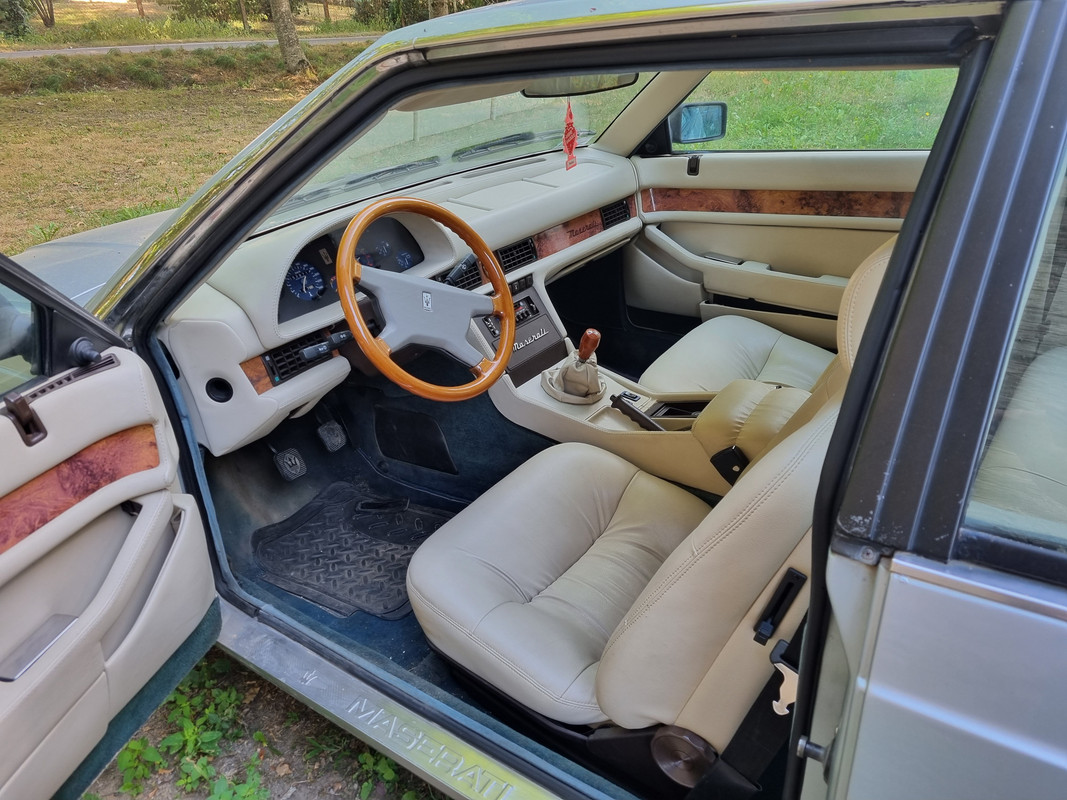 Maserati_Biturbo_53000_km_intérieur