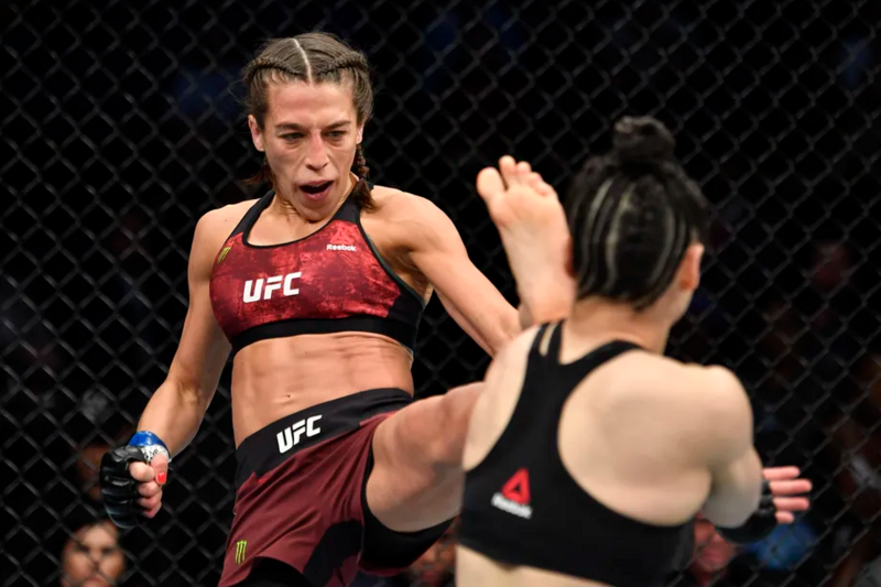 Йоана Йеджейчик излиза срещу Вейли Жанг при завръщането си