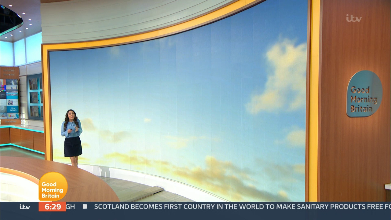 11.25 - 06.00.00 - Good Morning Britain. Morning magazine featuring a....ts_snapshot_30.21.264