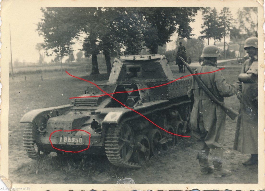 Deutscher Krad-Fahrer Französischer Panzer Frank