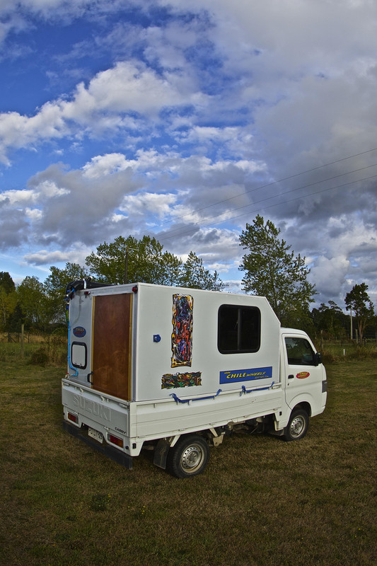 Suzuki Carry exterior
