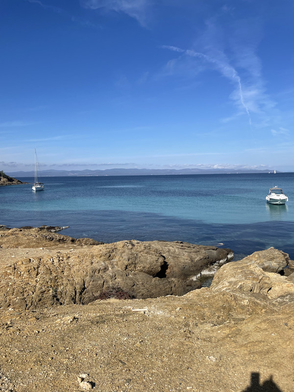 D9082EE7-6877-40C7-B5EC-9E7112E54F95