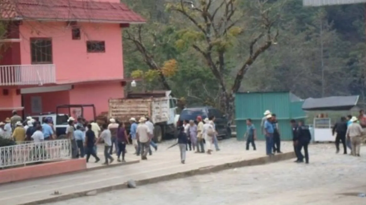 Tragedia en Oaxaca; disparan a menor que quería proteger a su papá