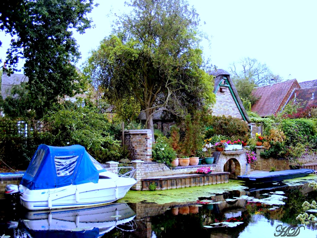 riverside-GM-boat-pretty-HD.jpg
