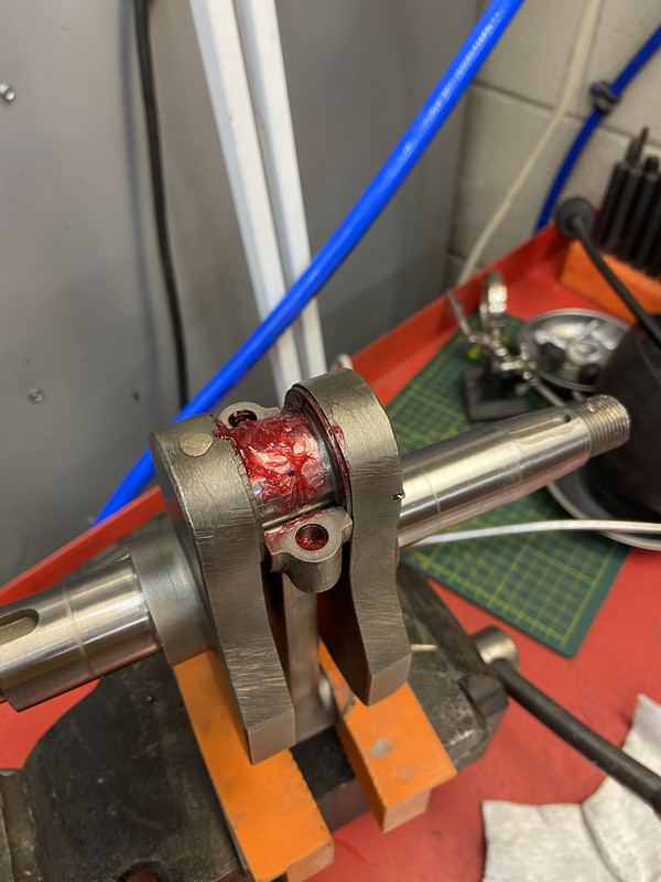 BDD633A2-0E81-4B16-A393-9E09A956BA6E