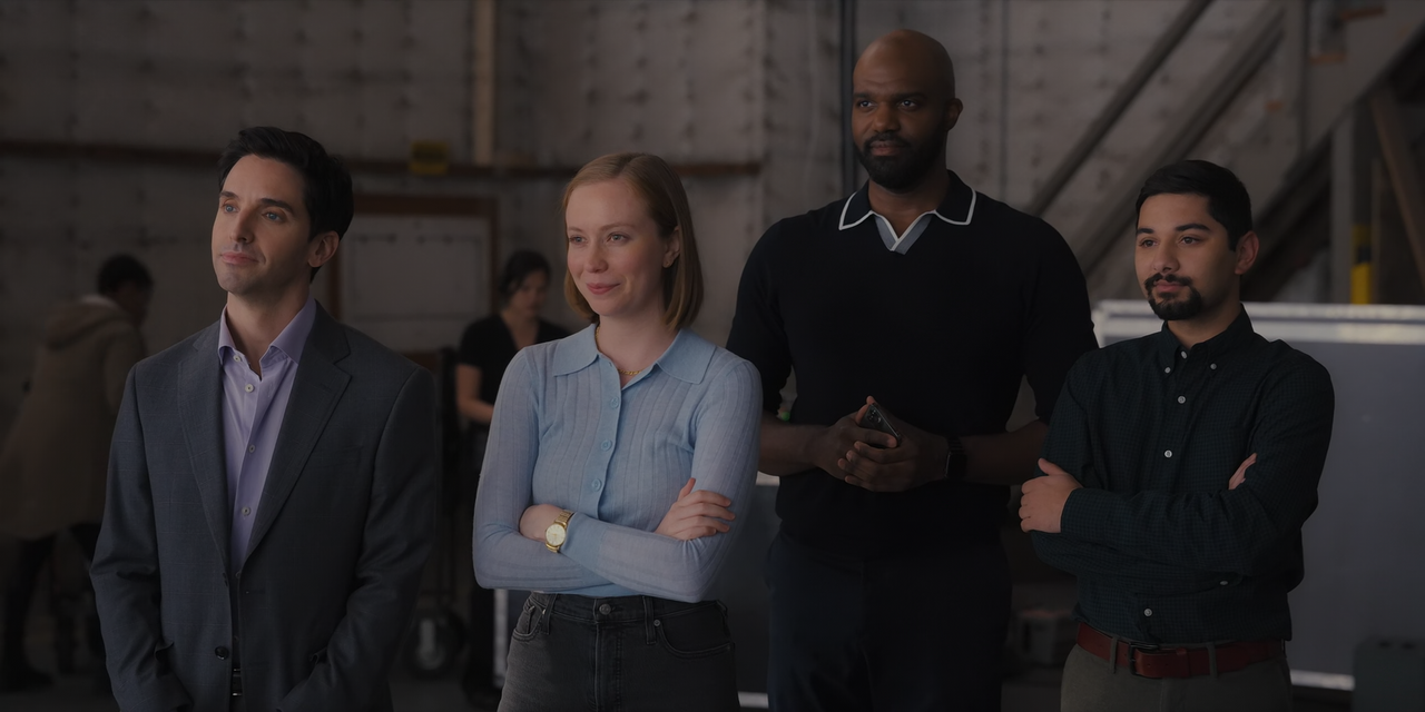 Hacks.(2021).S02E08.The.One,.The.Only.1080p.10bit.BluRay.AAC5.1.HEVC-Vyndros.mkv_snapshot_24.16_[202