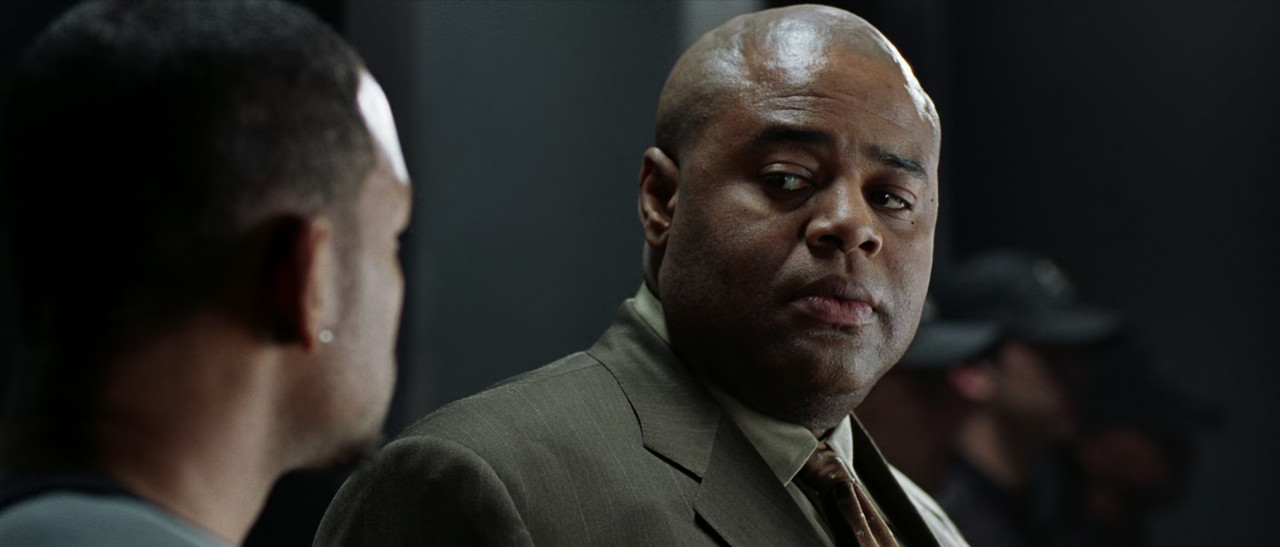 I.Robot.2004.1080p.BluRay.x265-RARBG.mp4_snapshot_00.27.39.281