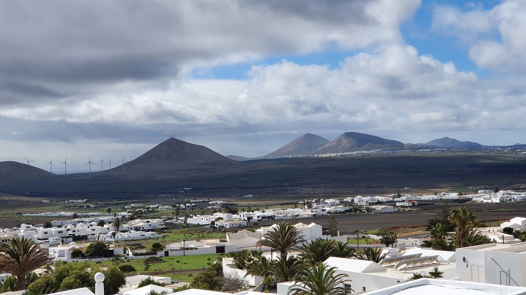 LAGOMAR: "Me juego la casa"- LA GERIA- VUELTA A CASA - Lanzarote: pisar la Luna sin dejar La Tierra (9)