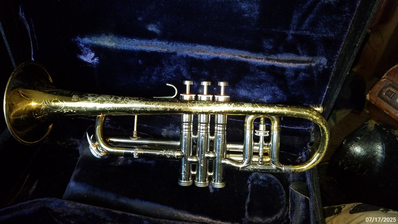Conn 1968 80A Victor long cornet sn L91920X (25)