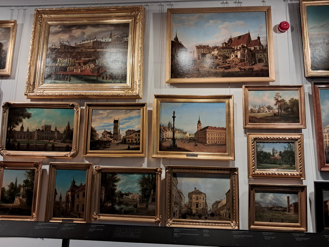 Varsovia 2024 la ciudad Fénix que resurgió de sus cenizas. - Blogs of Poland - Dia 1-Palacio Real, centro histórico y Free tour. (20)