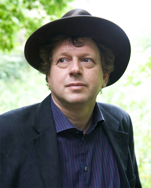 peter-f-hamilton2