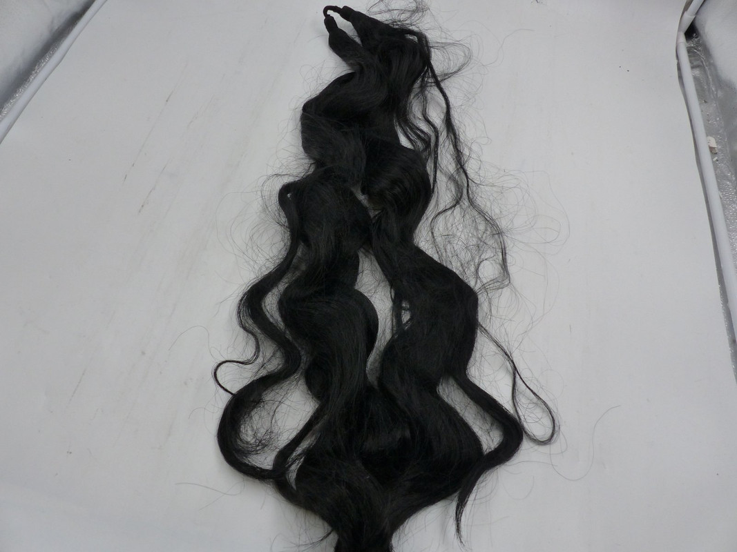 WOMENS 34" 3-PIECE HAIR BUNDLE WAVY BLACK