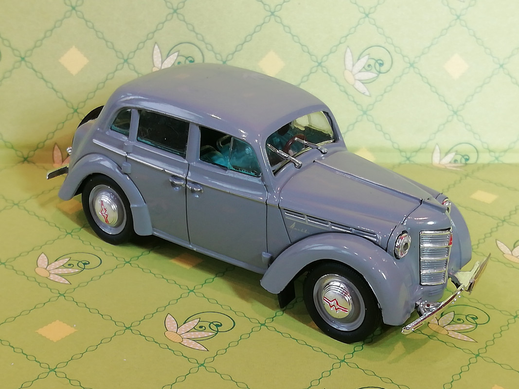 Москвич 401-420. 2