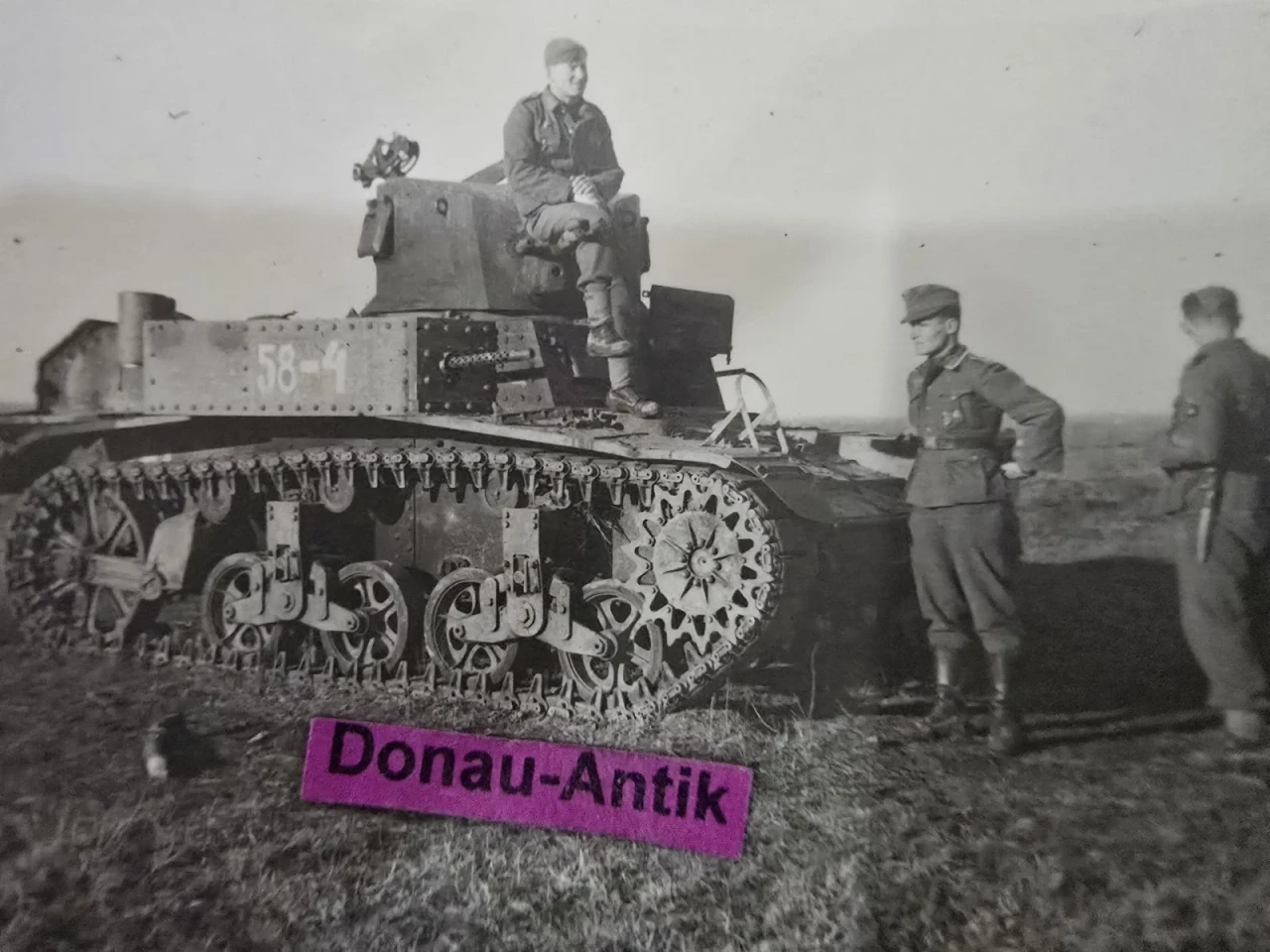 Foto Panzer M1 Combat Car US Panzer Tank Beute Beutepanzer Kennung Wehrmacht