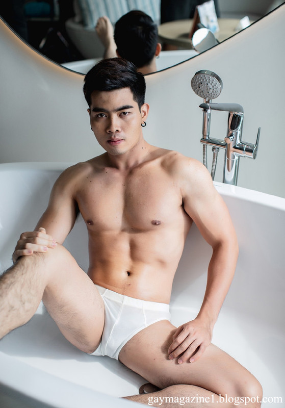 MenThor 2 - Ai muốn tắm chung không?