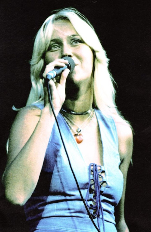 154733_375479979154684_100000780556062_939852_15