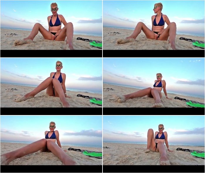 [Image: Beach-Pee-3.jpg]