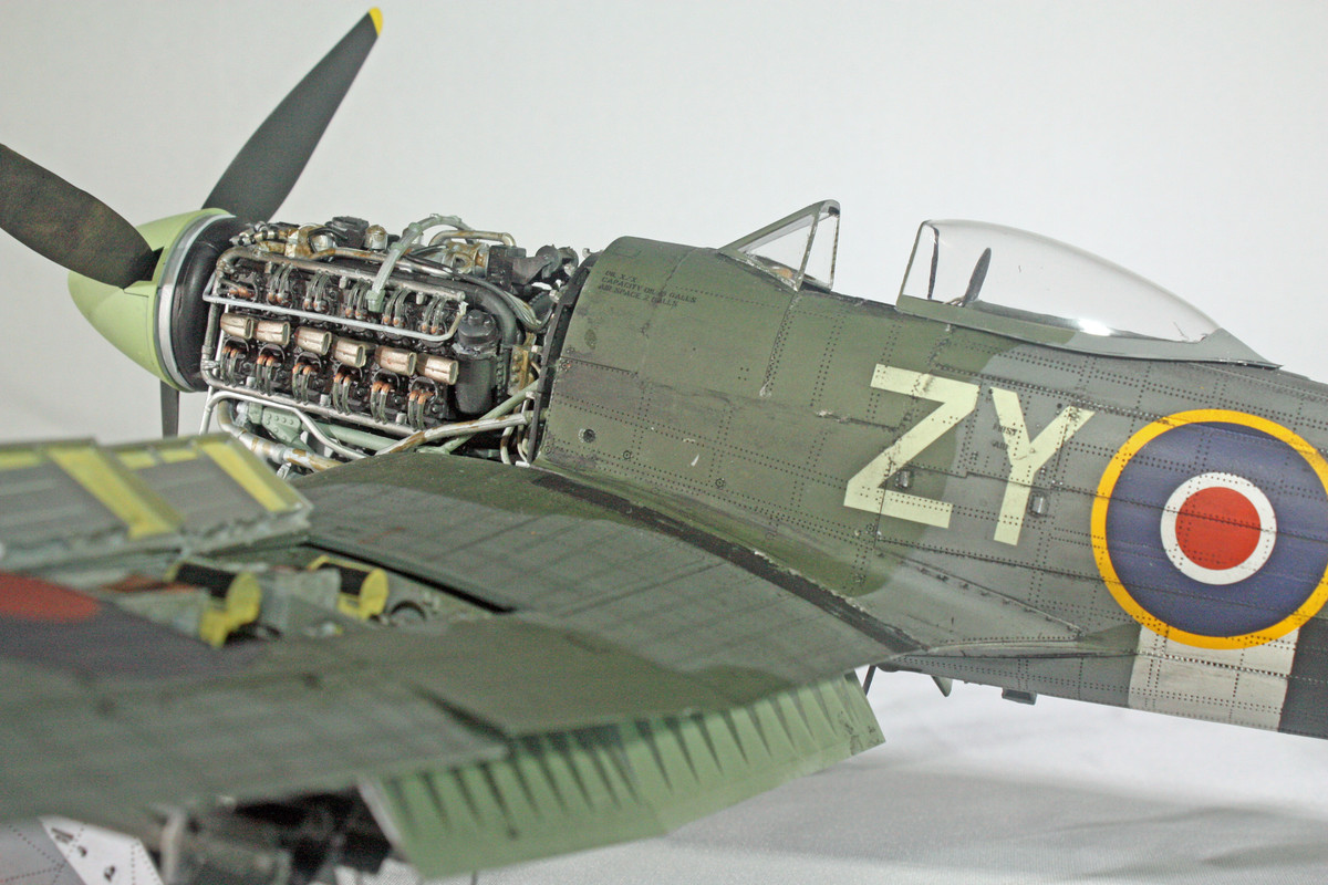 Airfix 1/24 Hawker Typhoon Mk. IB Complete - Aircraft