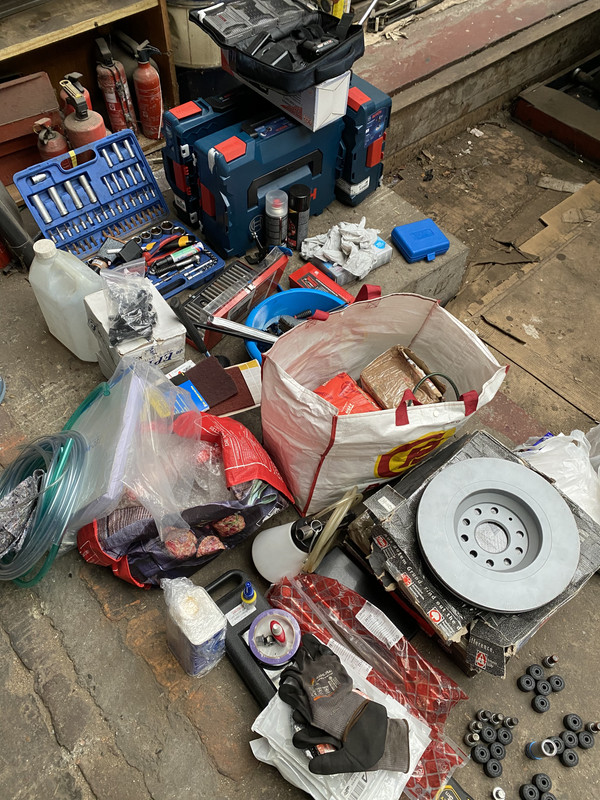 2E7CC035-30CE-490D-9713-329CB5C49388