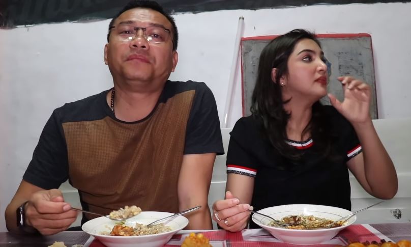 Anang dan Ashanty nikmati Rawon Disko (YouTube/TheHermansyahA6)