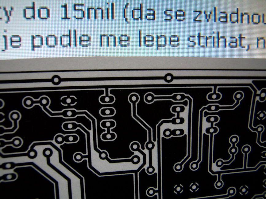 6833_p9100543