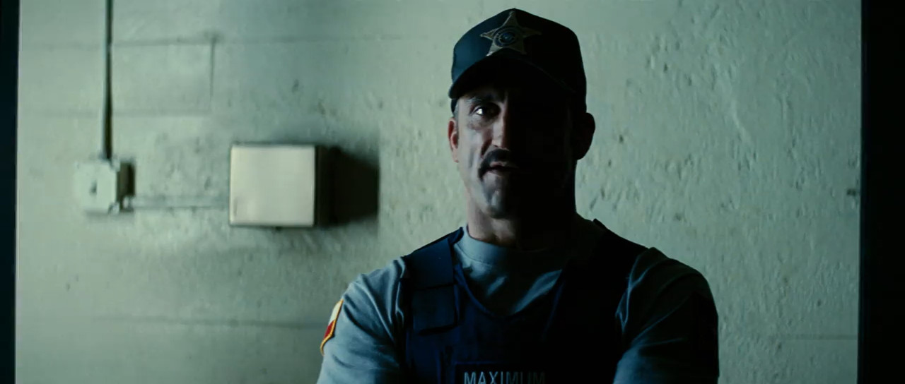 The Longest Yard 2005 BluRay [Hindi + English] 480p 720p ESub Screenshot