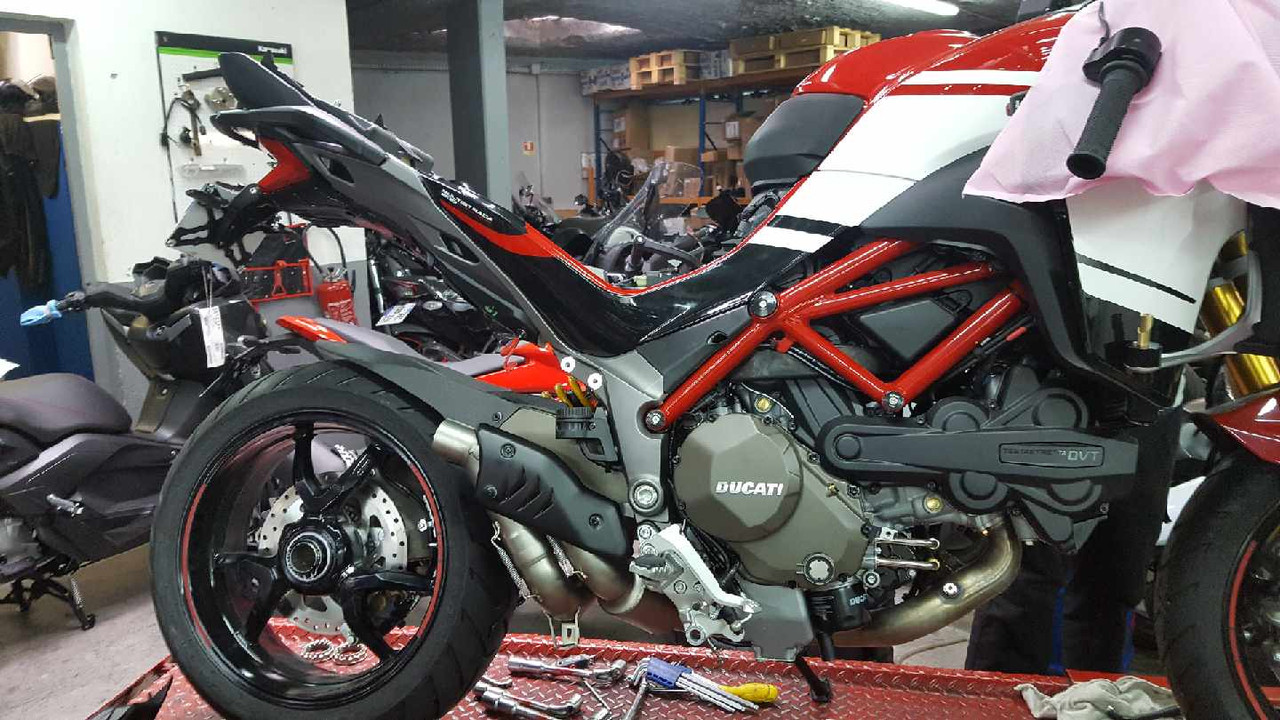 006D323C-9AD5-43A9-8E3D-C50190373424