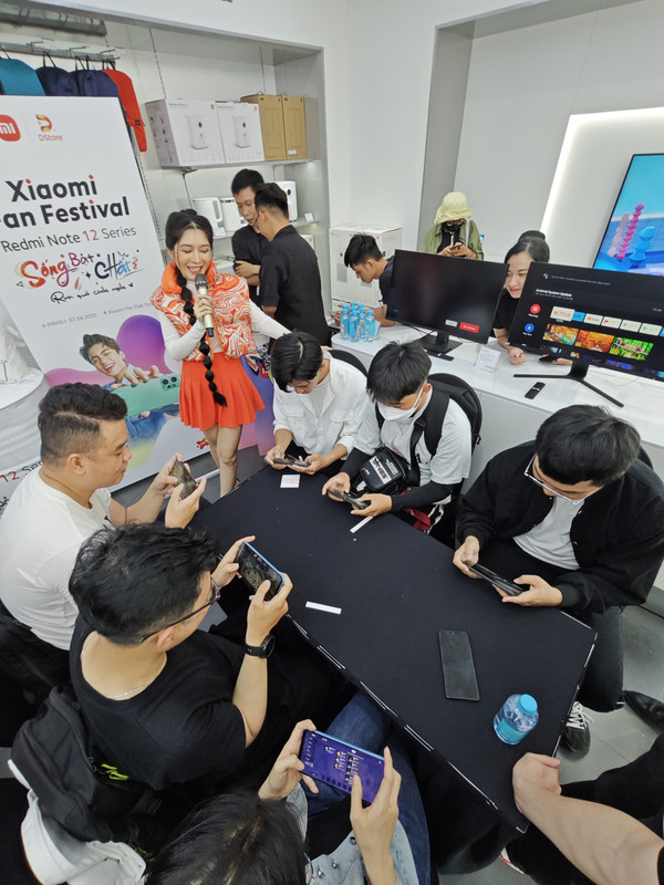 Xiaomi-Fan-Festival-H-nh-2.jpg