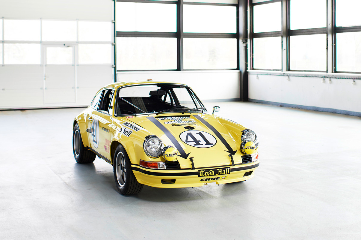 Porsche-911-25-ST-restored-front-three-q
