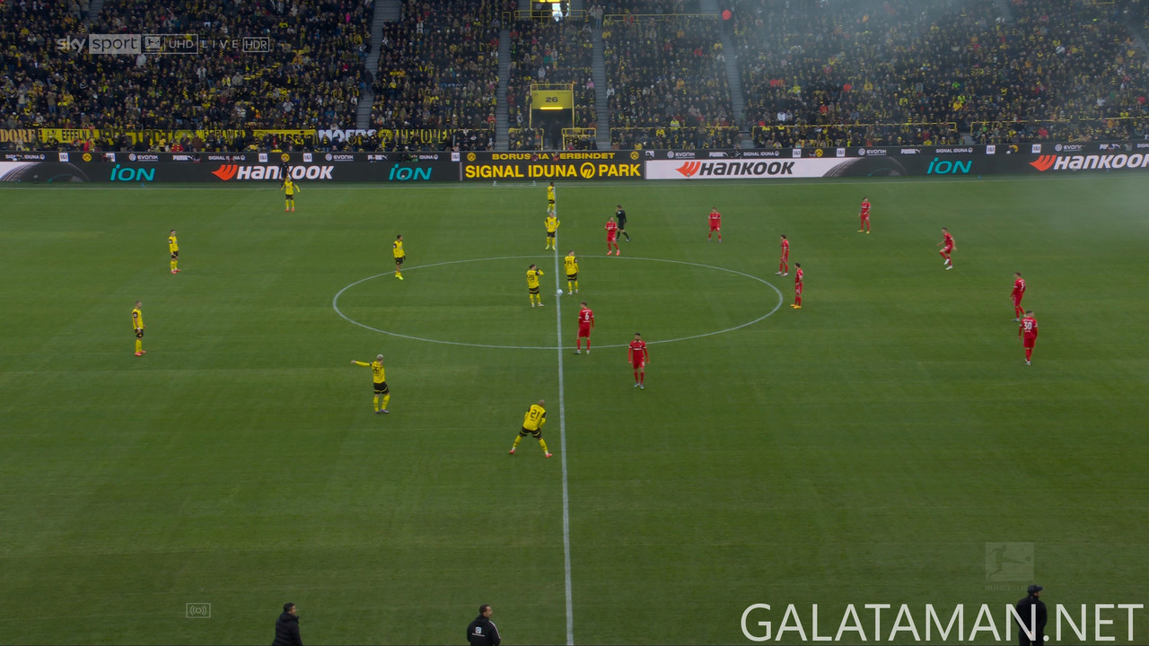 [Image: 11-23-15-15-00-DE-Sky-Bundesliga-UHD-fix...36-744.jpg]