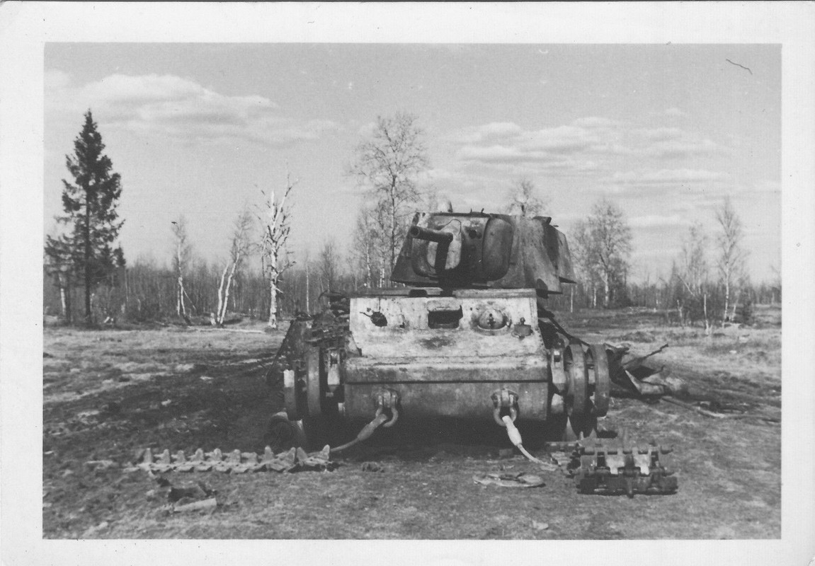 Panzerjäger Abt.14 Halle-Sa.russischer Panzer KV