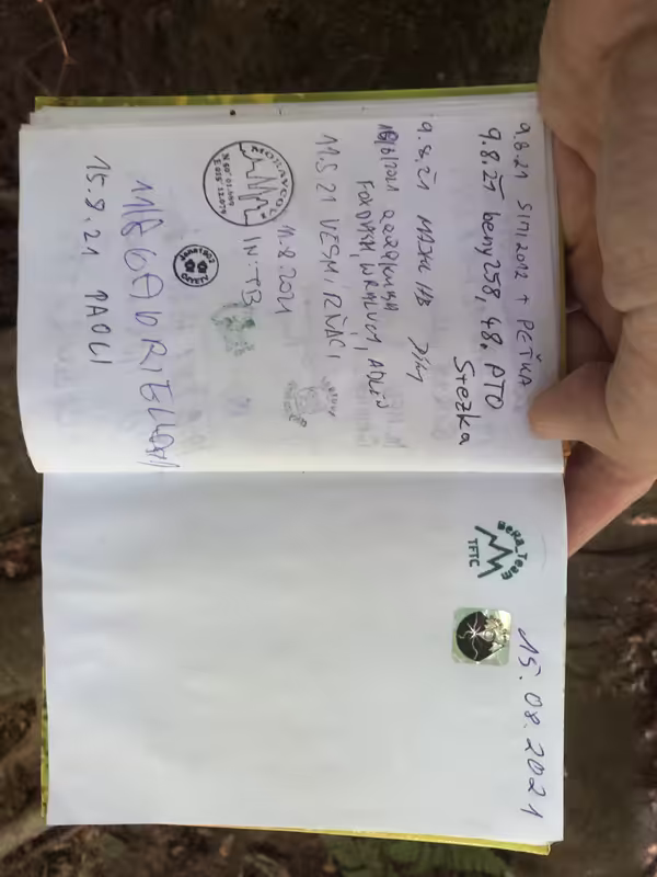 E05C2B0B-6523-442A-948A-749992614C98