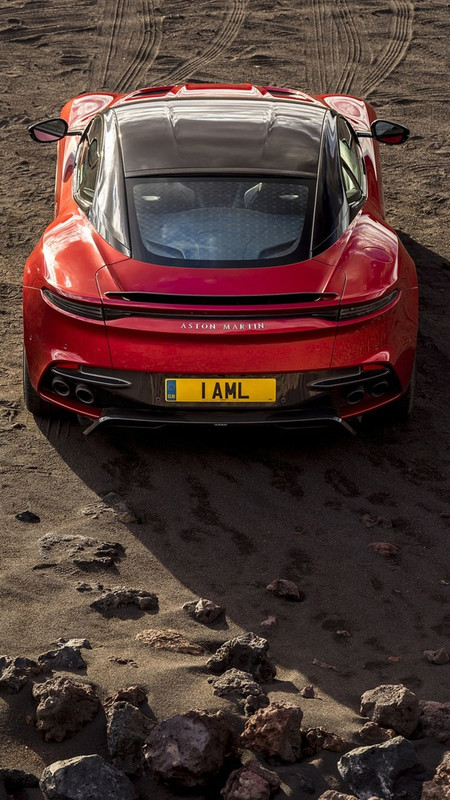 2019 Aston Martin DBS Superleggera (17)