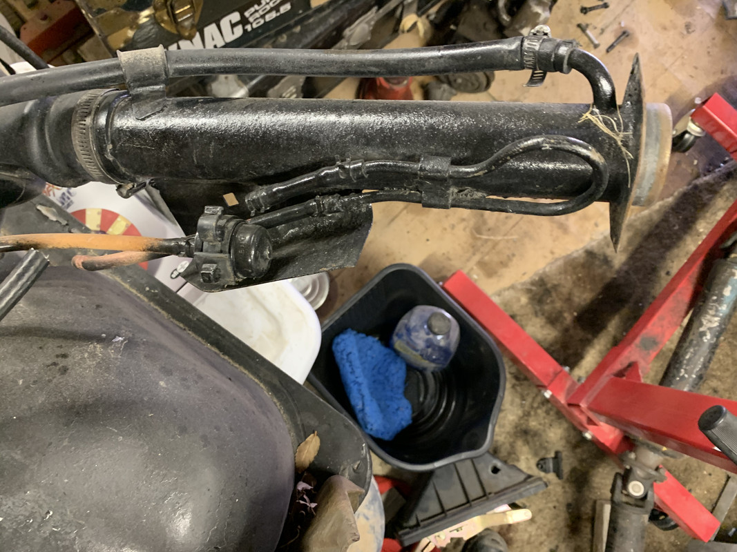 93542717-71F7-4E93-8527-8CD353C37BB0