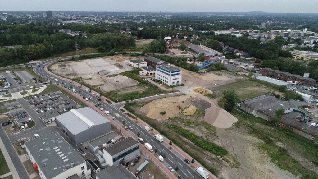 2022-08essentechnologb1eg5.jpg