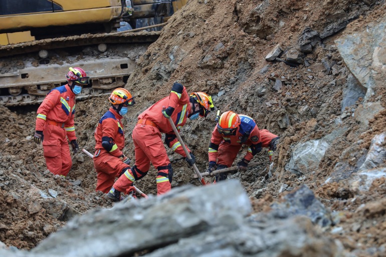 Al menos 14 muertos en deslizamiento de tierra en un sitio de obra en China